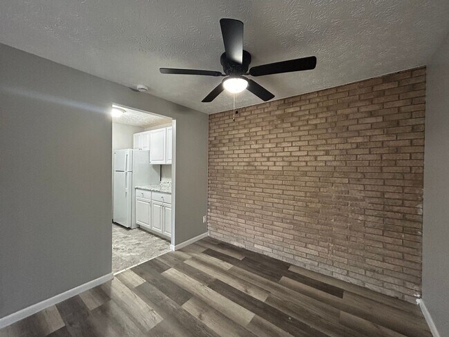 Foto del interior - 1553 Glen Parker