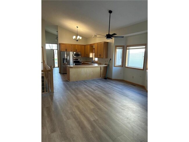 Foto del edificio - 18609 Zane Ct NW