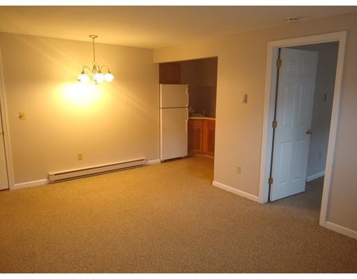 Building Photo - 1 Maple Crest Cir