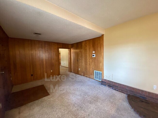 Foto del edificio - 6017 NW 56th St