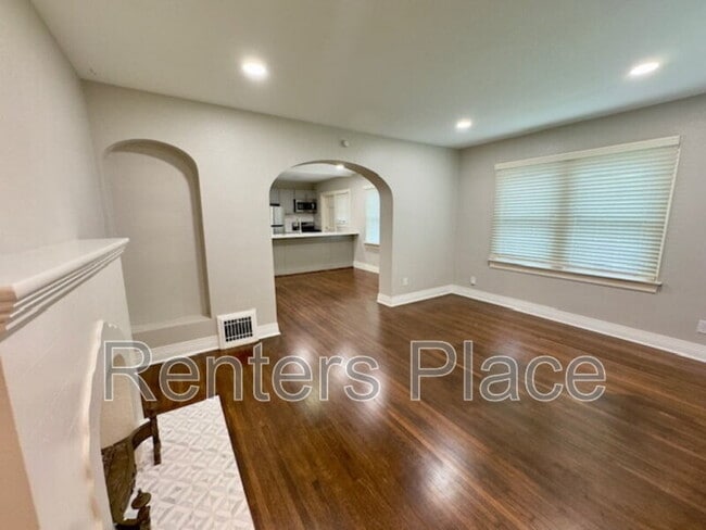 Foto del edificio - 3540 S Rockford Ave