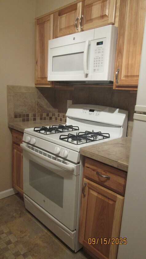 Primary Photo - 8055 Wolff St