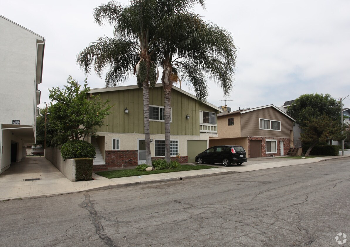 Foto del edificio - 533 S Shelton St