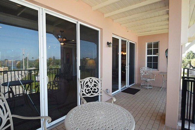 Foto del edificio - 3744 NE Indian River Dr