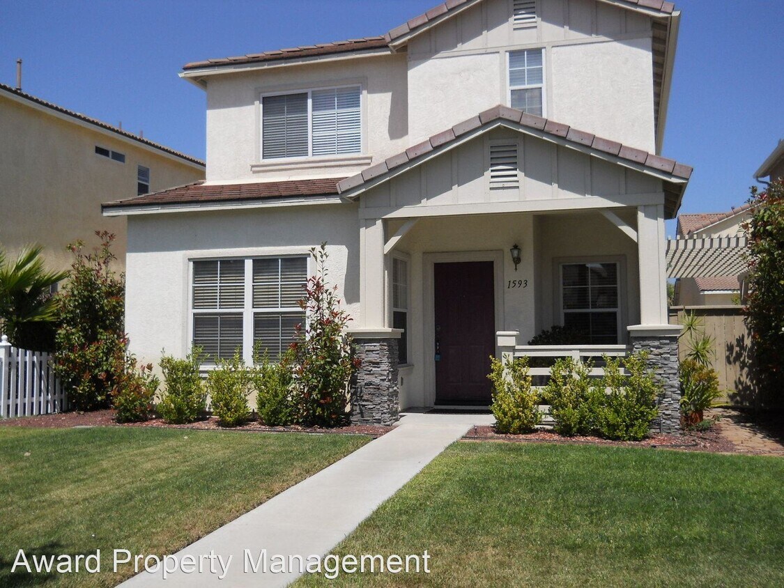 3 br, 2.5 bath House 1593 Piedmont Street House Rental in Chula