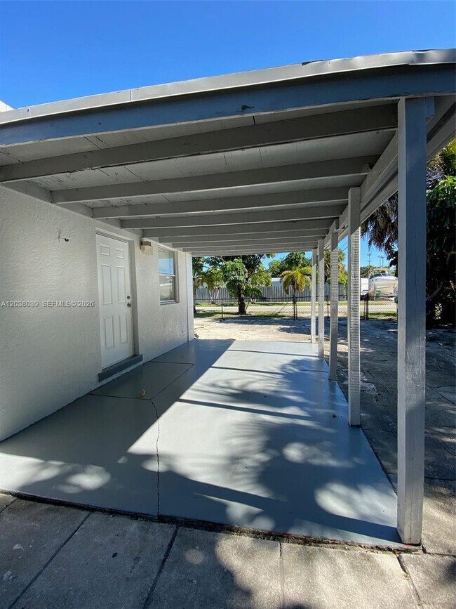 Building Photo - 600 NW 116th Terrace