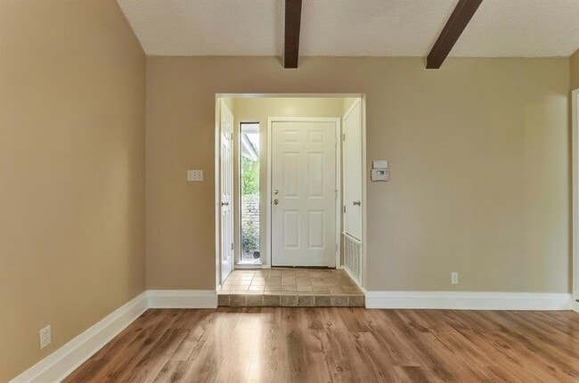 Building Photo - 618 Buckskin Drive, Round Rock, TX 78681 -...