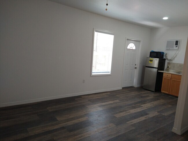 Foto del edificio - 1488 Tallahassee Blvd
