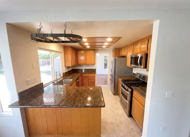 Building Photo - 9036 Limecrest Dr