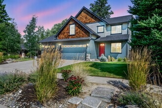 Building Photo - 2956 NW Chardonnay Ln