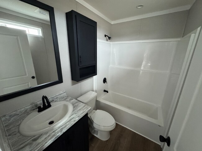 Foto del edificio - 350 Patriot Ln