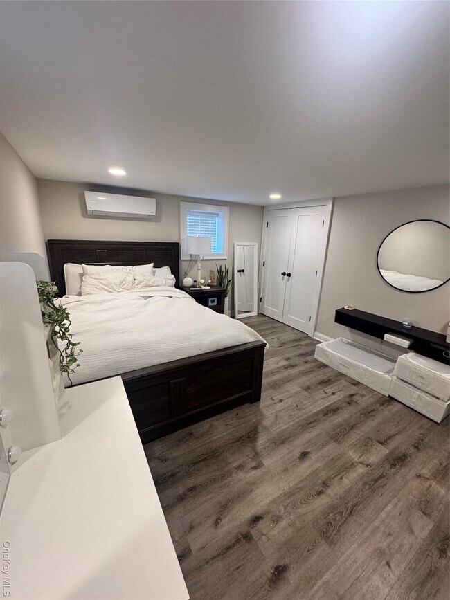 Foto del edificio - 570 Monroe Blvd