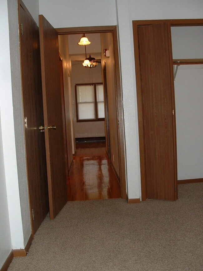 Building Photo - 2916 Brattleboro Ave