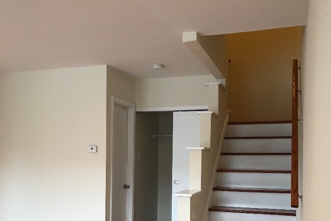 Foto del edificio - 10103 Northeast Ave