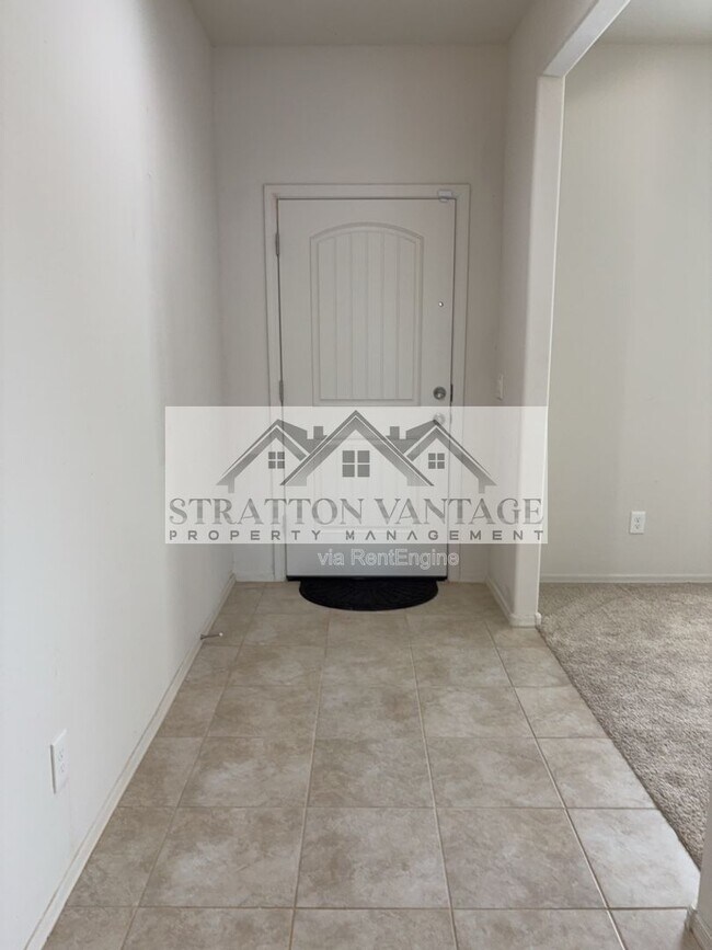 Building Photo - 43620 W Mescal Dr