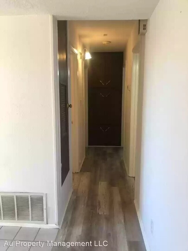 Foto del edificio - 3422 Thurman St