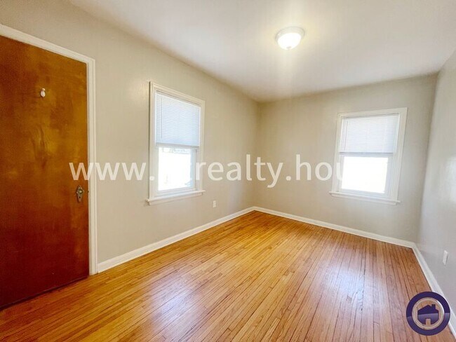 Foto del edificio - 3509 Douglas Rd