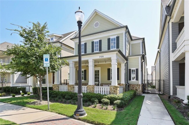 Building Photo - 768 S Coppell Rd