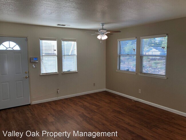 Foto del edificio - 2 br, 1 bath House - 801 N McClure Road