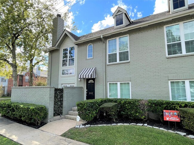 Foto del edificio - 2222 Hopkins St