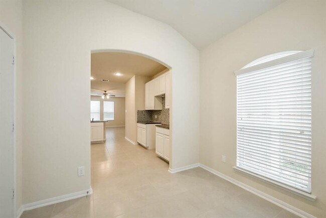 Foto del edificio - 4211 Fair Country Ln