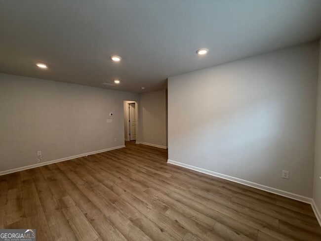 Building Photo - 822 Werner Brk Wy SW