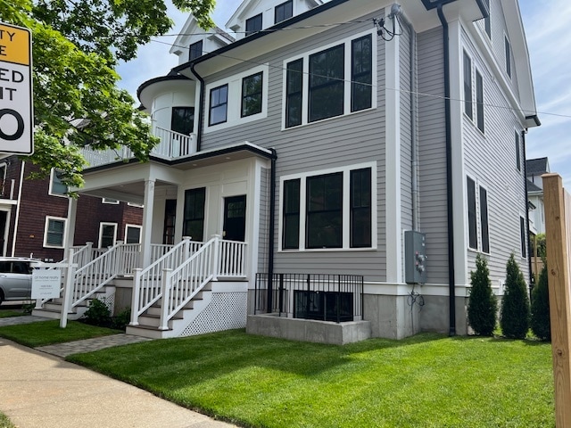 Building Photo - 77 Thorndike St