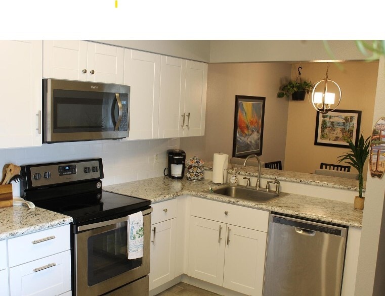 Cocina - 2390 E Fremont Ave