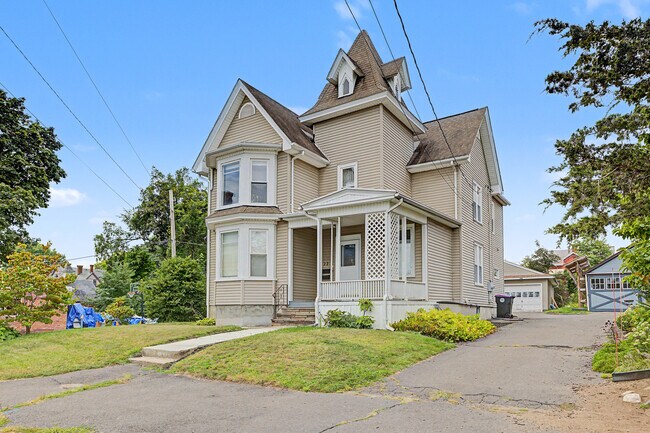 Building Photo - 22 Oconnor Ave