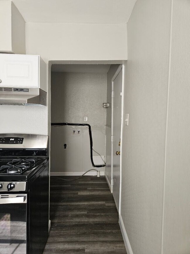 Foto del edificio - 6018 Hancock Ave