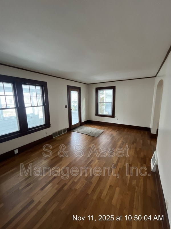 Building Photo - 1213 Edward St