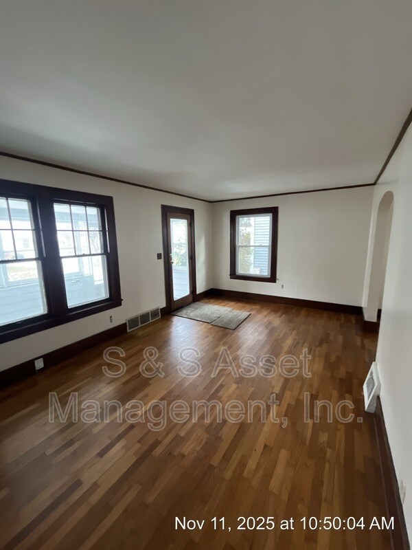 Foto del edificio - 1213 Edward St