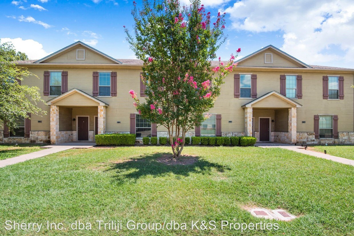 Foto principal - 150-156 Bentwood Dr
