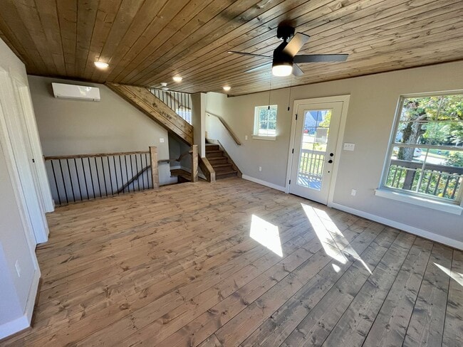 Building Photo - Treehouse at the Brooklands