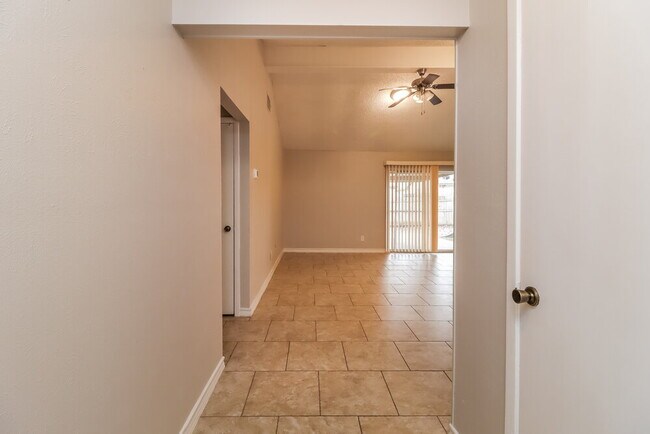 Foto del edificio - 1837 Heidelberg Dr