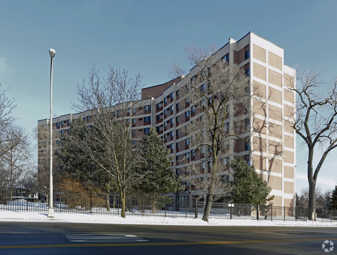 Building Photo - Warren West Apartments