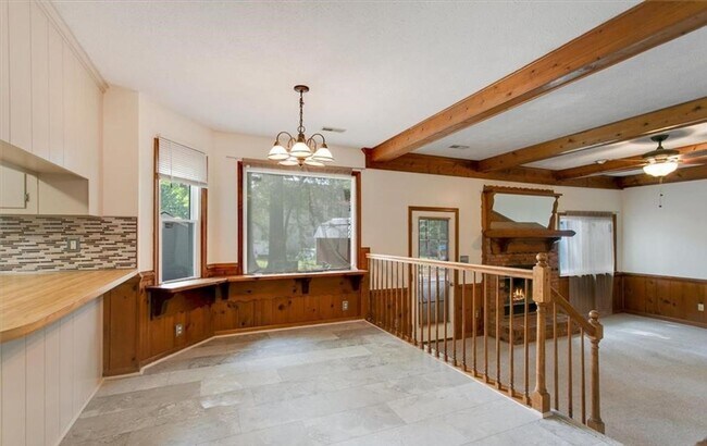 Foto del edificio - Large Home in Michael's Woods