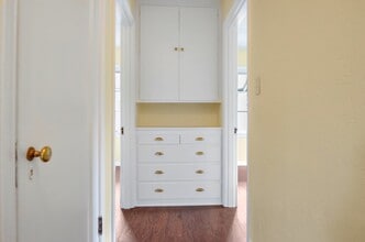 Building Photo - 14343 Interlake Ave N