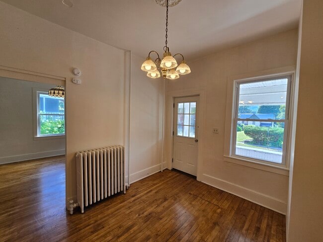 Building Photo - 43 Birdsall St