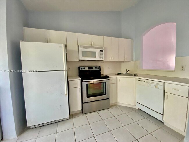 Building Photo - 2140 NW 78th Ave