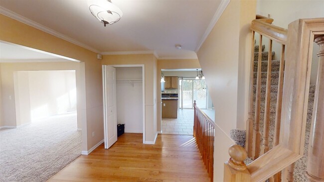 Building Photo - 5 br, 3.5 bath House - 3111 Tiger Lily Ct