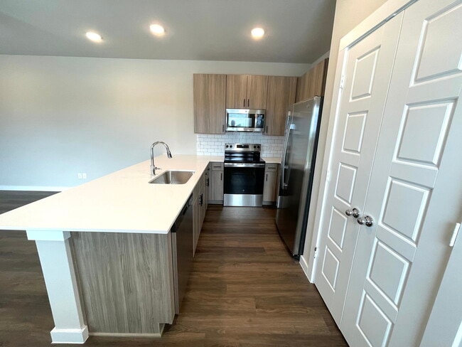 Building Photo - 1340 Co Rd 1106