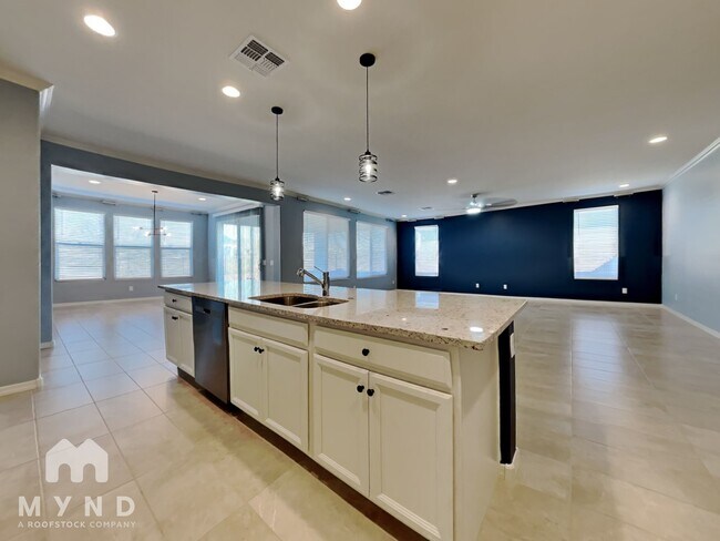 Building Photo - 24598 W Concorda Dr