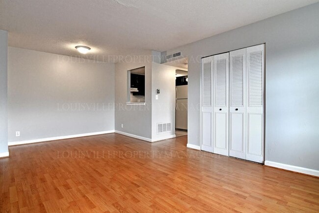 Building Photo - 402 North Hite Avenue 9A