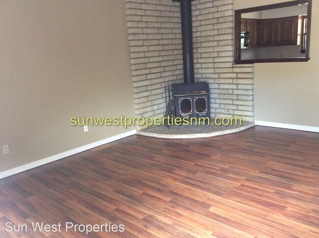Building Photo - 4 br, 2 bath House - 2612 Fairview Ave