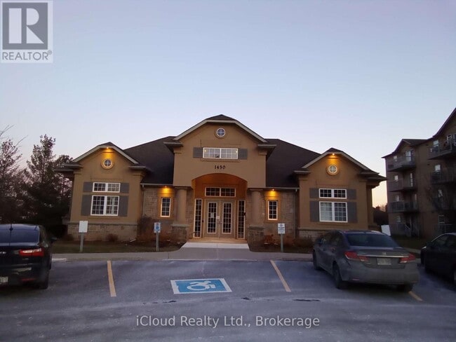 Building Photo - 1450 Bishops Gate