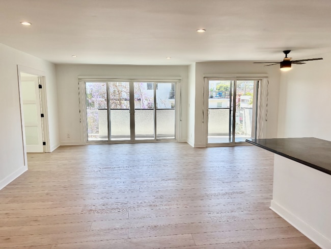 Foto del edificio - 1284 Havenhurst Dr