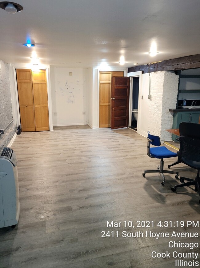Building Photo - 2065 W Coulter St
