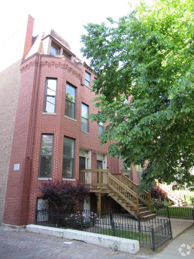 Building Photo - 1538 W Monroe St
