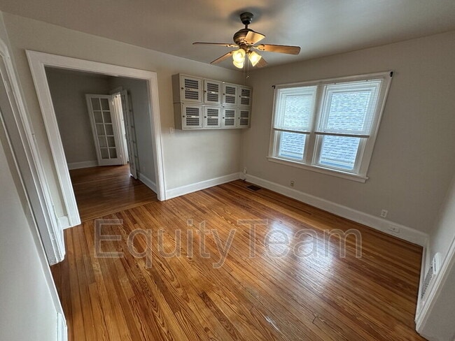 Building Photo - 3905 Isabella Ave